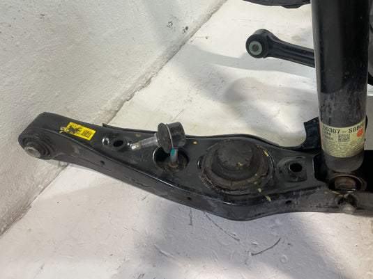 2023-2025 HYUNDAI PALISADE FWD REAR RIGHT SUSPENSION KNEE ASSEMBLY 3.8L