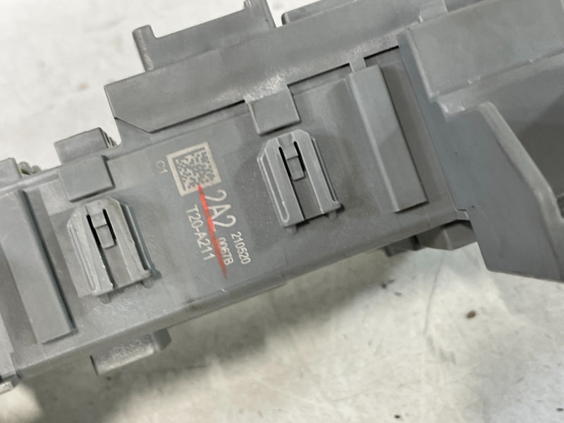 Load image into Gallery viewer, 2022 - 2025 HONDA CIVIC UNDER DASH FUSE RELAY CABIN JUNCTION BOX 1.5L # 100501
