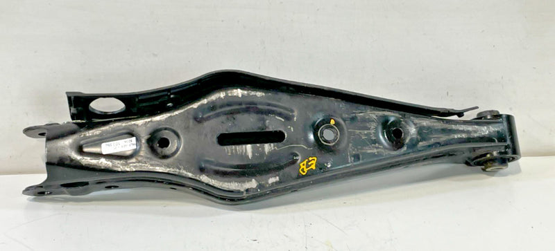 Load image into Gallery viewer, 2020-2025 HYUNDAI PALISADE REAR RIGHT SIDE LOWER CONTROL ARM SPRING PERCH 102388
