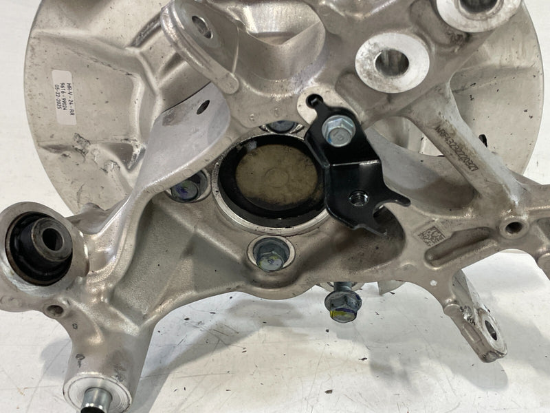 Load image into Gallery viewer, 23-25 HONDA HR-V REAR RIGHT PASSENGER SIDE SPINDLE KNUCKLE W/ HUB 2.0L # 99024
