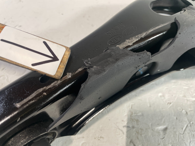 Load image into Gallery viewer, 2022-2025 HYUNDAI TUCSON REAR RIGHT SIDE LOWER CONTROL ARM SPRING PERCH # 104883
