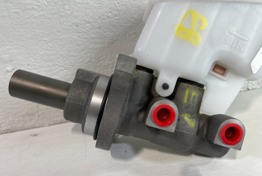 2020 - 2025 HYUNDAI PALISADE BRAKE BOOSTER MASTER CYLINDER W/ RESERVOIR