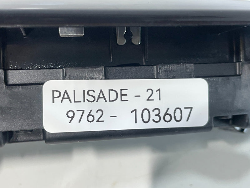 Load image into Gallery viewer, 2020-2025 HYUNDAI PALISADE INTERIOR FRONT OVERHEAD ROOF DOME LIGHT LAMP # 103607
