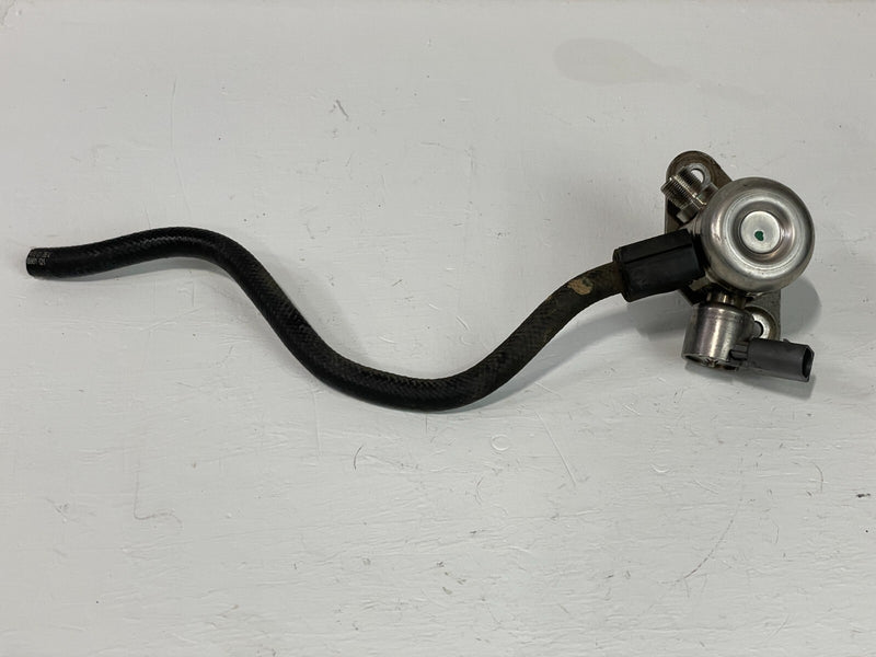Load image into Gallery viewer, 2017-2019 INFINITI QX30 HIGH PRESSURE FUEL PUMP W/ HOSE PIPE 16630-HG00E # 88099
