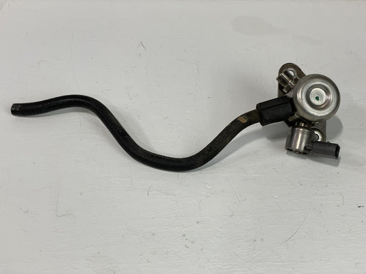 2017-2019 INFINITI QX30 HIGH PRESSURE FUEL PUMP W/ HOSE PIPE 16630-HG00E