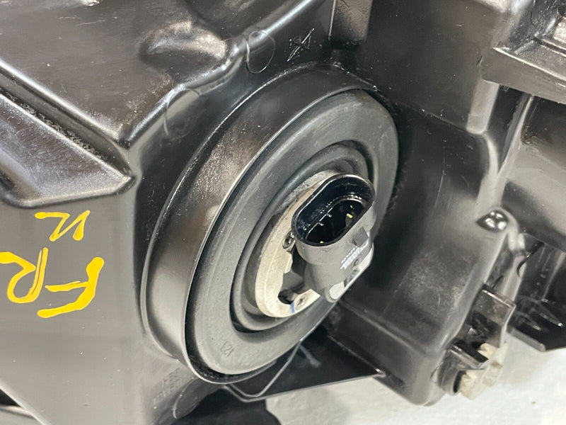 Load image into Gallery viewer, 2019 - 2021 HONDA CIVIC RIGHT SIDE HALOGEN HEADLIGHT HEADLAMP # IG12-HDS1054
