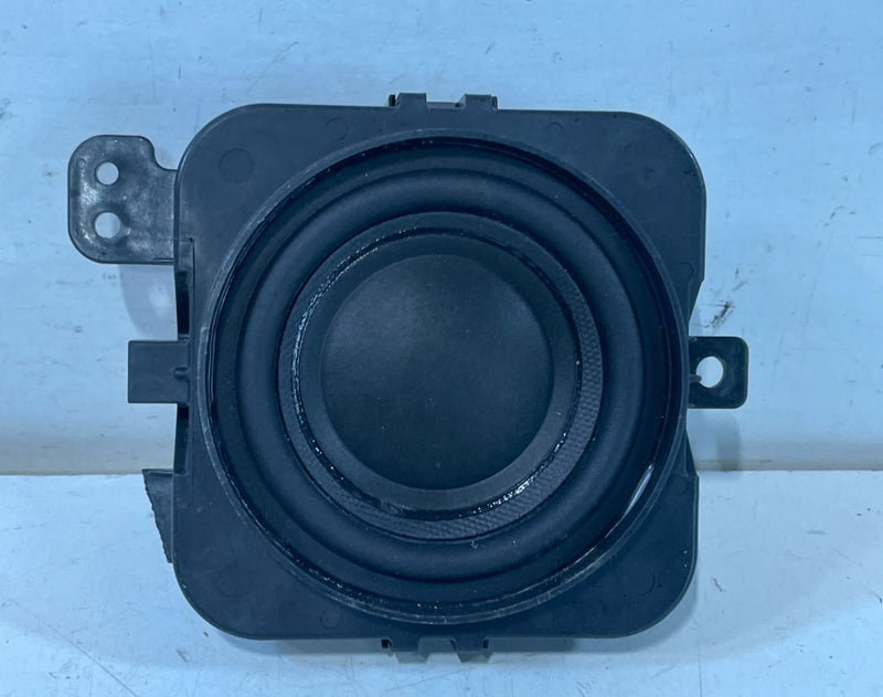 Load image into Gallery viewer, 2023-25 HONDA HR-V DASHBOARD RIGHT PASSENGER SIDE AUDIO SOUND SPEAKER # 103697
