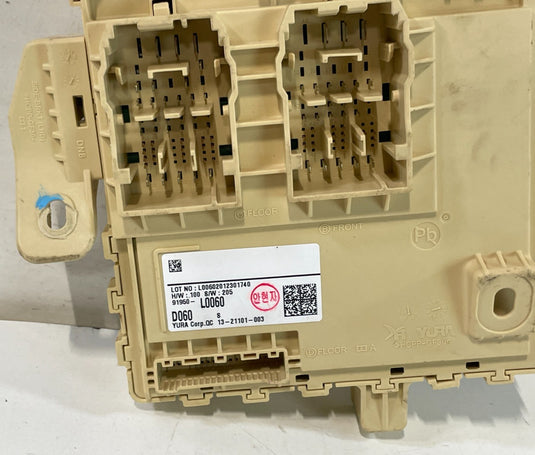 20-23 HYUNDAI SONATA INTERIOR CABIN FUSE RELAY JUNCTION BOX 91950-L0060