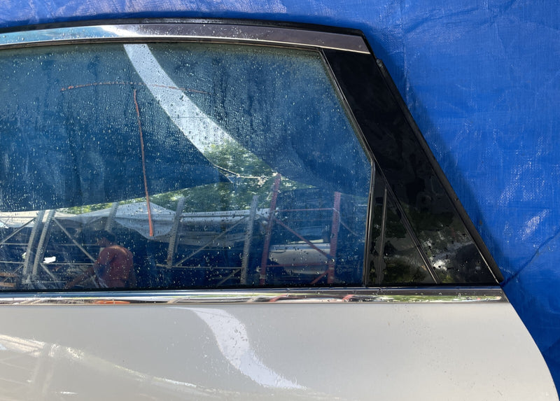 Load image into Gallery viewer, ⭐15-17 INFINITI QX50 REAR LEFT DRIVER SIDE DOOR ASSEMBLY WHITE QAB # NB1-DRU1619
