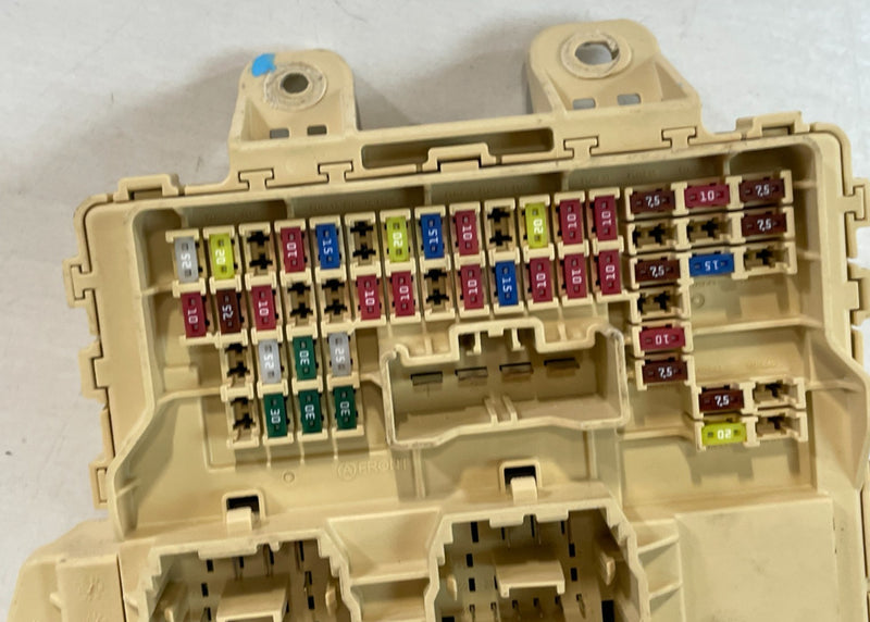 Load image into Gallery viewer, 20-23 HYUNDAI SONATA INTERIOR CABIN FUSE RELAY JUNCTION BOX 91950-L0060 # 102047
