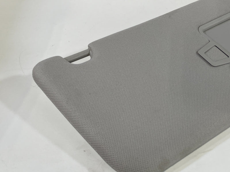 Load image into Gallery viewer, 20-23 HYUNDAI PALISADE FRONT RIGHT PASSENGER SIDE SUNVISOR SUN VISOR GRAY 101286
