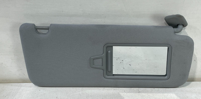 Load image into Gallery viewer, 20-25 HYUNDAI PALISADE FRONT RIGHT PASSENGER SIDE SUNVISOR SUN VISOR GREY 100808
