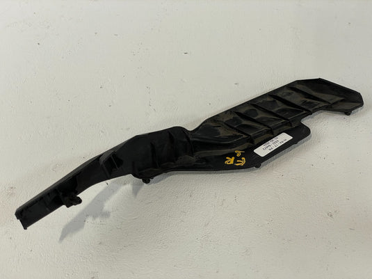 2016 - 2020 HONDA HR-V FRONT RIGHT PASSENGER SIDE WINDSHIELD TRIM BLACK