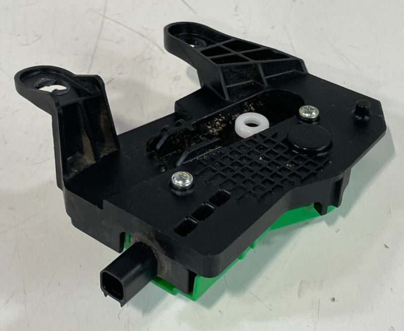 Load image into Gallery viewer, 20-22 HYUNDAI SONATA FUEL GAS TANK FILLER DOOR LID LOCK LATCH ACTUATOR # 102038
