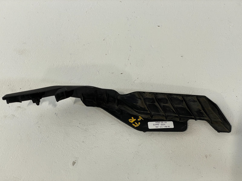 Load image into Gallery viewer, 2016 - 2020 HONDA HR-V FRONT RIGHT PASSENGER SIDE WINDSHIELD TRIM BLACK # 84672
