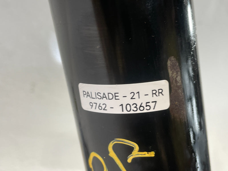 Load image into Gallery viewer, 2020-2022 HYUNDAI PALISADE FWD REAR RIGHT SUSPENSION KNEE ASSEMBLY 3.8L # 103657
