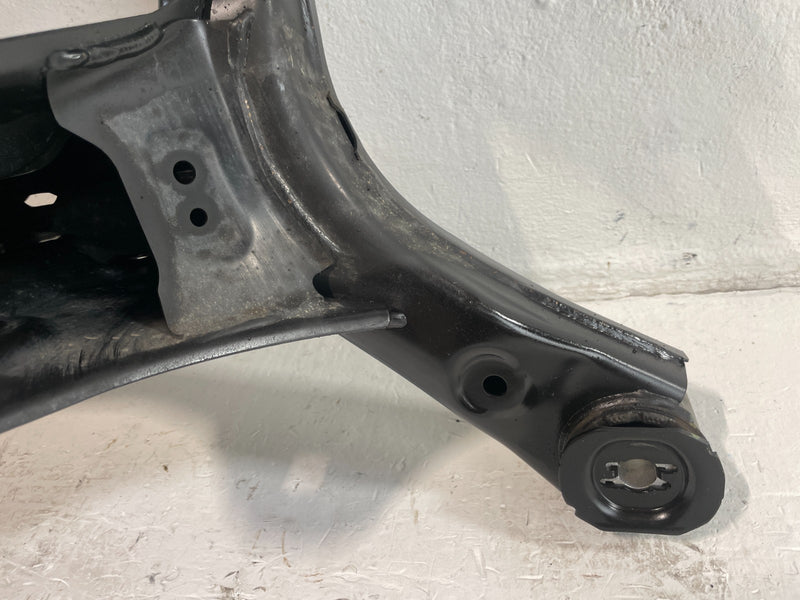 Load image into Gallery viewer, 22-26 HYUNDAI TUCSON AWD REAR SUSPENSION SUBFRAME CROSSMEMBER CRADLE 2.5L 104905
