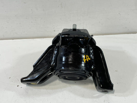 20-25 HYUNDAI PALISADE AWD FRONT RIGHT SIDE ENGINE MOUNT SUPPORT BRACKET