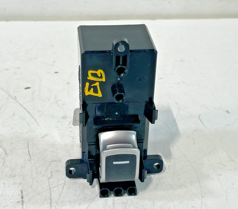 Load image into Gallery viewer, 22-25 HONDA CIVIC ACCORD HR-V REAR LH OR RH SIDE POWER DOOR WINDOW SWITCH 103678
