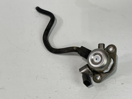 2017-2019 INFINITI QX30 HIGH PRESSURE FUEL PUMP W/ HOSE PIPE 16630-HG00E