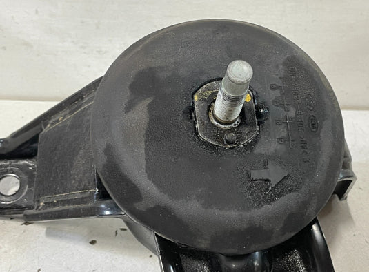 20-25 HYUNDAI PALISADE FWD FRONT RIGHT SIDE ENGINE MOUNT SUPPORT BRACKET