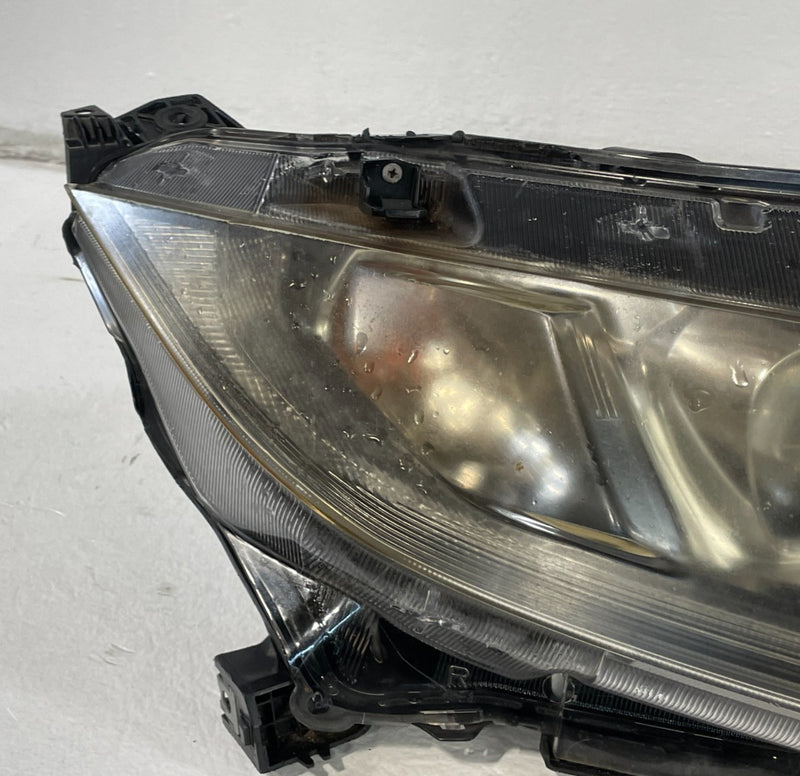 Load image into Gallery viewer, 2016-2019 HONDA CIVIC RIGHT PASSENGER HALOGEN HEADLIGHT HEADLAMP # IG16-HDS1073
