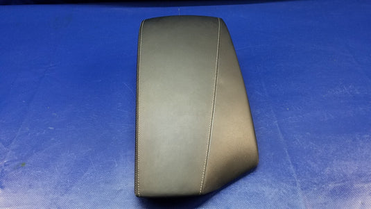 2019-2021 INFINITI QX50 CENTER CONSOLE ARM REST ARMREST LID COVER BLACK