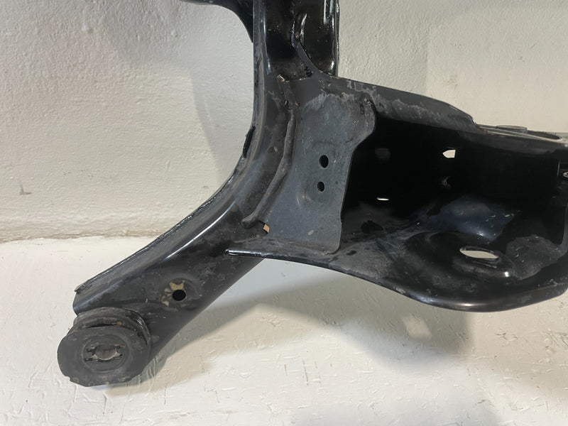 Load image into Gallery viewer, 22-26 HYUNDAI TUCSON AWD REAR SUSPENSION SUBFRAME CROSSMEMBER CRADLE 2.5L 105091
