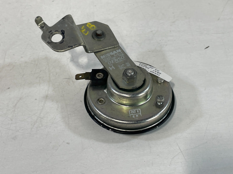 Load image into Gallery viewer, 2013 - 2020 INFINITI JX35 QX60 HIGH PITCH HORN SIGNAL ALARM 25605-3JA0A # 96291
