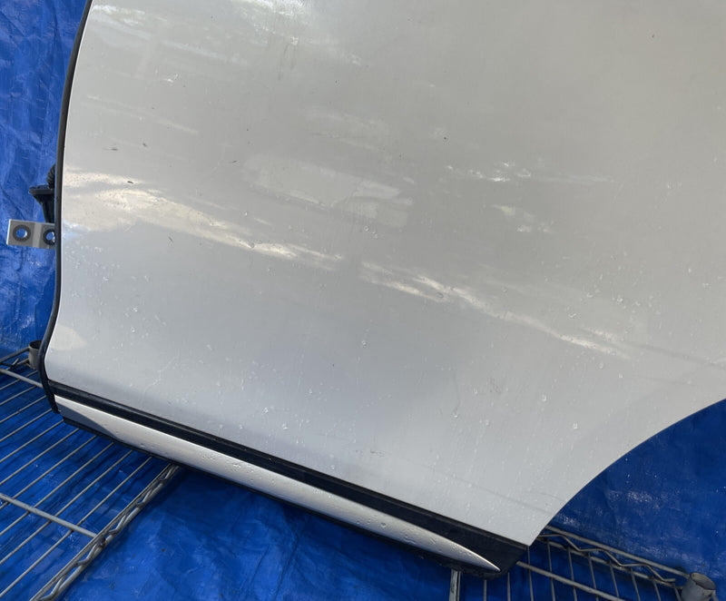 Load image into Gallery viewer, ⭐15-17 INFINITI QX50 REAR LEFT DRIVER SIDE DOOR ASSEMBLY WHITE QAB # NB1-DRU1619
