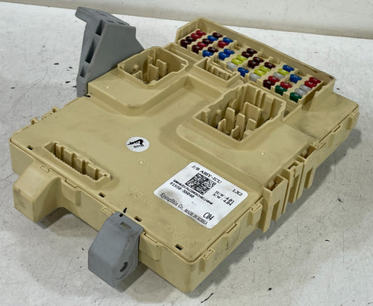 2020 - 2022 HYUNDAI PALISADE FUSE RELAY CABIN JUNCTION BOX 91950-S8040