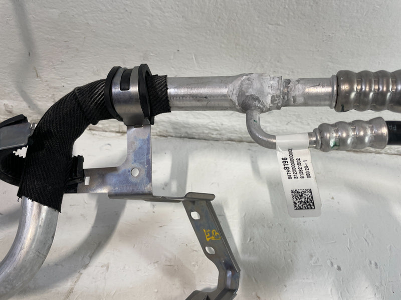 Load image into Gallery viewer, 20-25 CADILLAC CT5 AC AIR CONDITIONING HEAT EXCHANER HOSE TUBE LINE 2.0L #105038
