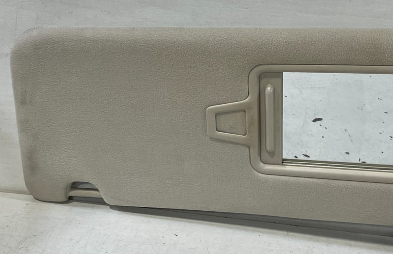Load image into Gallery viewer, 20-22 HYUNDAI PALISADE FRONT LEFT DRIVER SIDE SUNVISOR SUN VISOR BEIGE # 100194
