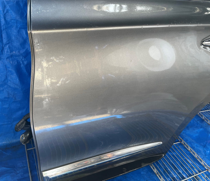 Load image into Gallery viewer, ⭐16-20 INFINITI QX60 REAR LEFT DRIVER SIDE DOOR ASSEMBLY GRAY KAD # NB1-DRU1486⭐
