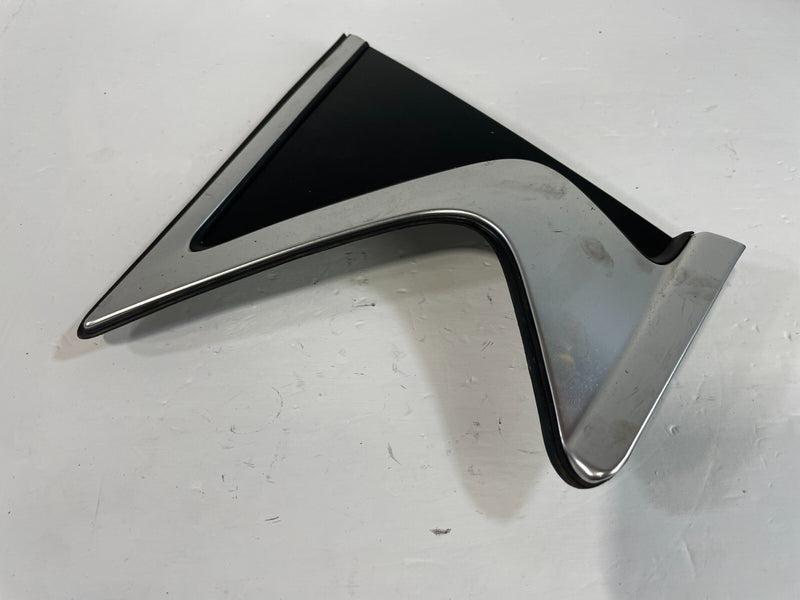 Load image into Gallery viewer, 2017-2019 INFINITI QX30 REAR RIGHT SIDE FENDER CORNER QUARTER PANEL TRIM # 89402
