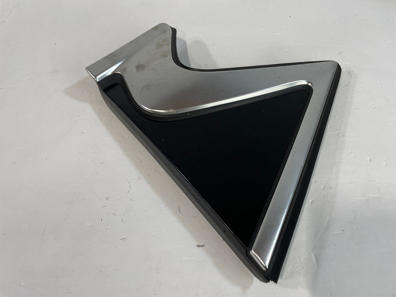 Load image into Gallery viewer, 2017-2019 INFINITI QX30 REAR RIGHT SIDE FENDER CORNER QUARTER PANEL TRIM # 89402
