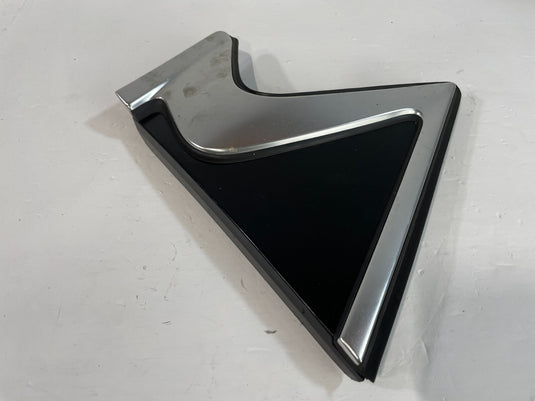 2017-2019 INFINITI QX30 REAR RIGHT SIDE FENDER CORNER QUARTER PANEL TRIM