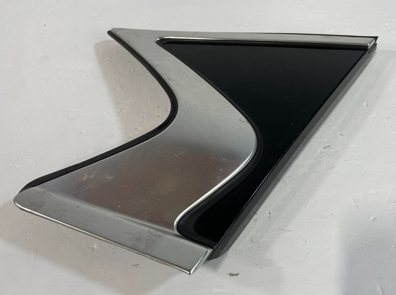 Load image into Gallery viewer, 2017-2019 INFINITI QX30 REAR RIGHT SIDE FENDER CORNER QUARTER PANEL TRIM # 89402
