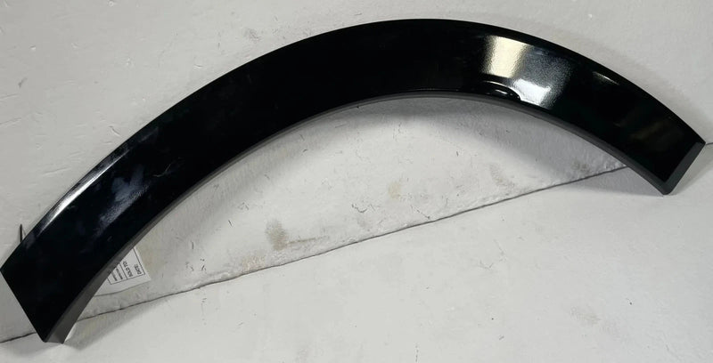 Load image into Gallery viewer, 23-26 HONDA HR-V EX-L REAR LEFT DOOR QUARTER WHEEL ARCH FLARE MOLDING # 108041
