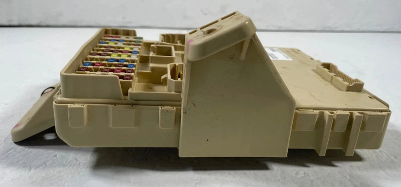 Load image into Gallery viewer, 2021-2023 HYUNDAI SANTA FE DASH DASHBOARD FUSE RELAY JUNCTION BOX BLOCK # 107933
