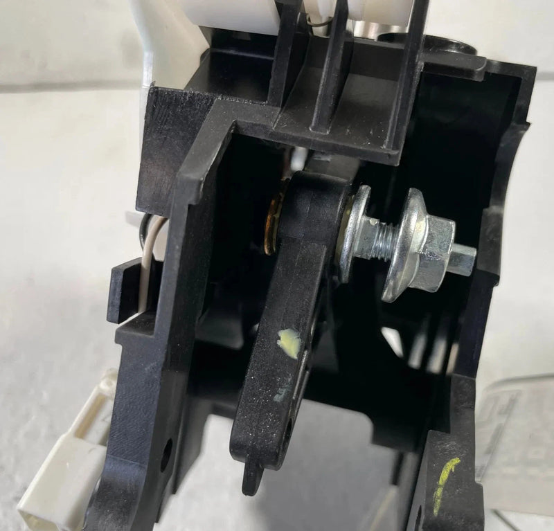 Load image into Gallery viewer, 2023-2026 HONDA HR-V AUTOMATIC TRANSMISSION GEAR SHIFTER SELECTOR 2.0L # 108023

