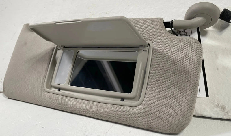 Load image into Gallery viewer, 2023-2026 HONDA HR-V EX-L FRONT RIGHT PASSENGER SIDE SUNVISOR SUN VISOR # 107984
