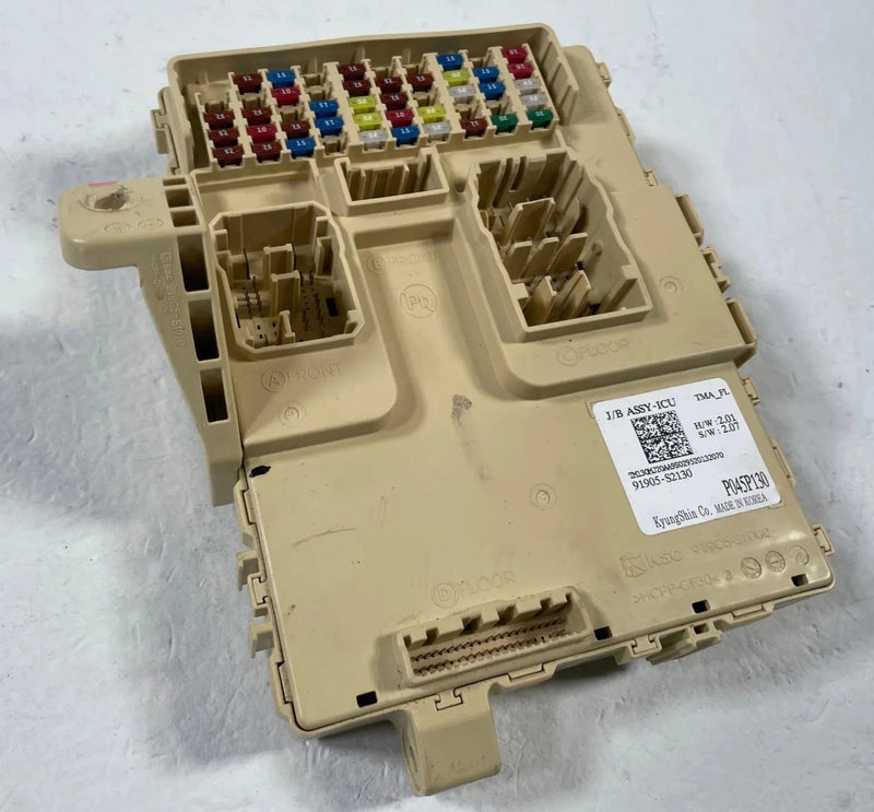 Load image into Gallery viewer, 2021-2023 HYUNDAI SANTA FE DASH DASHBOARD FUSE RELAY JUNCTION BOX BLOCK # 107933

