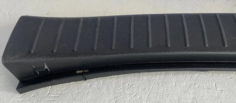 Load image into Gallery viewer, 2021-2023 HYUNDAI SANTA FE TRUNK LATCH LOCK SILL SCUFF PLATE TRIM COVER # 107950
