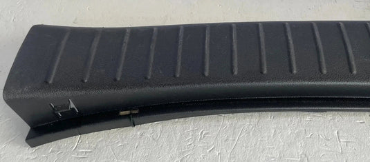 2021-2023 HYUNDAI SANTA FE TRUNK LATCH LOCK SILL SCUFF PLATE TRIM COVER