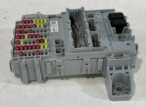 Load image into Gallery viewer, 2023-2024 HONDA ACCORD HYBRID SPORT CABIN FUSE BOX RELAY MODULE 2.0L # 97367
