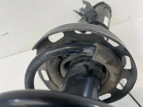 Load image into Gallery viewer, 2016 - 2022 HONDA HR-V FRONT RIGHT SIDE SHOCK STRUT SPRING ABSORBER # 84742

