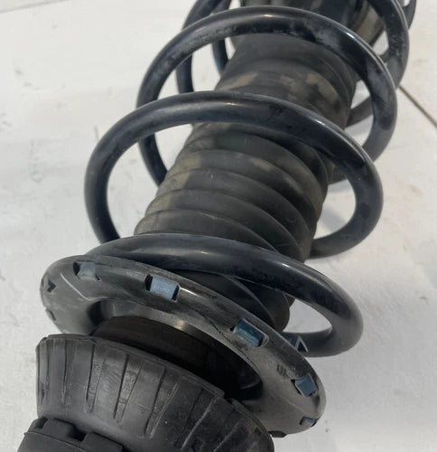 2016 - 2022 HONDA HR-V FRONT RIGHT SIDE SHOCK STRUT SPRING ABSORBER