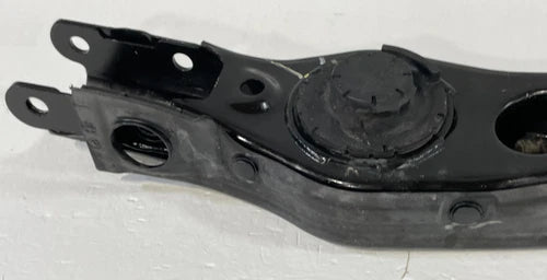 2021-2023 HYUNDAI SANTA FE REAR RIGHT SIDE LOWER CONTROL ARM SPRING PERCH 101951