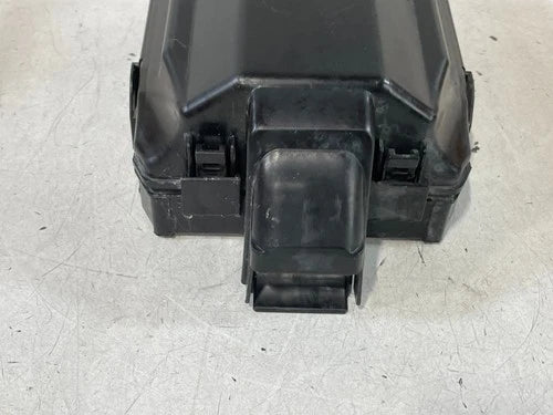 Load image into Gallery viewer, 2014-2024 INFINITI Q50 Q60 ENGINE ROOM FUSE RELAY JUNCTION BOX &amp; COVER #100374
